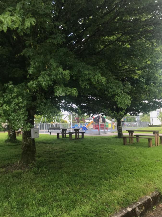 Apple Tree Cottage Rooskey 外观 照片
