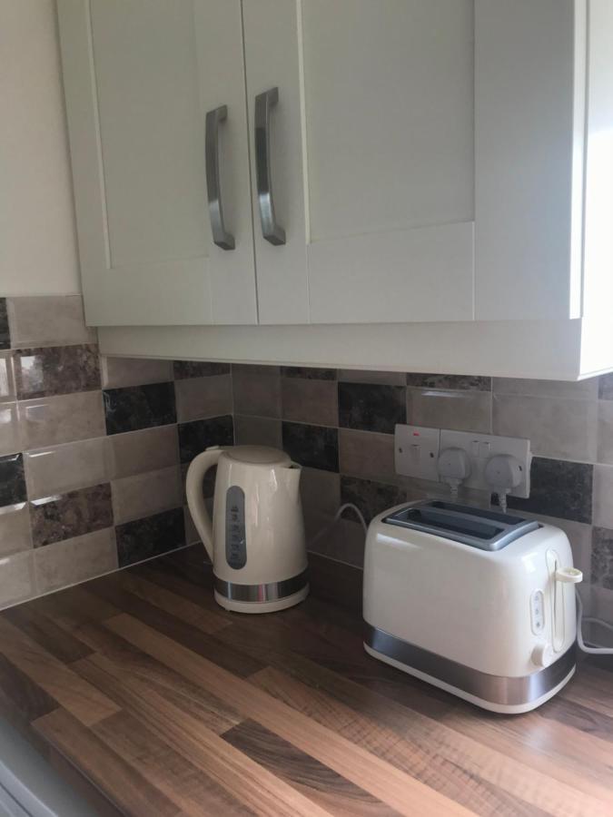 Apple Tree Cottage Rooskey 外观 照片