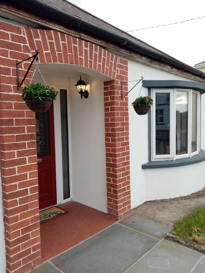 Apple Tree Cottage Rooskey 外观 照片
